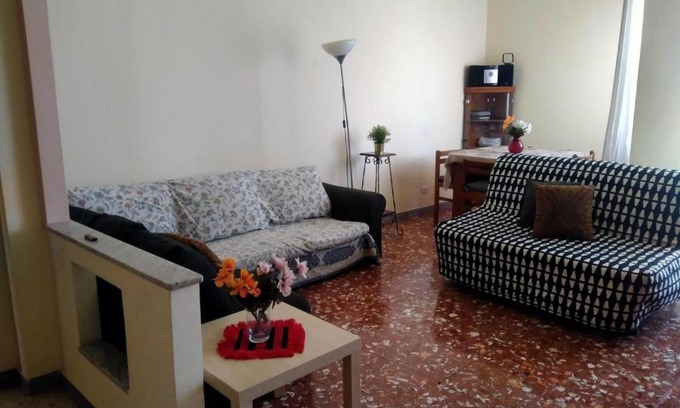 Quartiere XXXIV Lido di Ostia Levante House | Happy house Mare di Roma