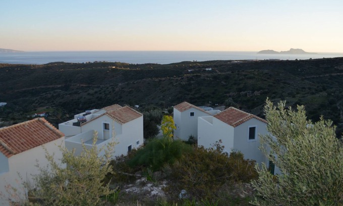 Agia Galini Apartment | Harakas modern villas with all commodities in preserved South Crete