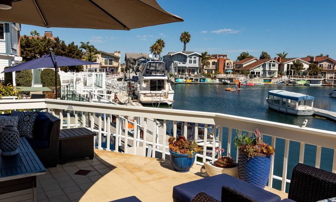 Channel Islands House | Harbor Haven is harbor living at it's finest!