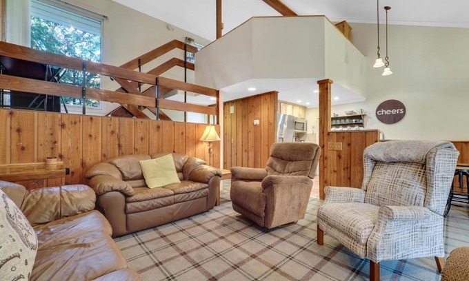 Harbor Springs House | Harbor Springs Retreat