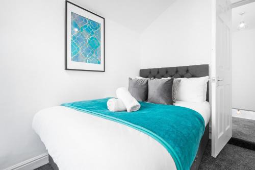 Harborne House | Harborne 2 Bedroom House - Parking - Smart TV - Wifi - 62W