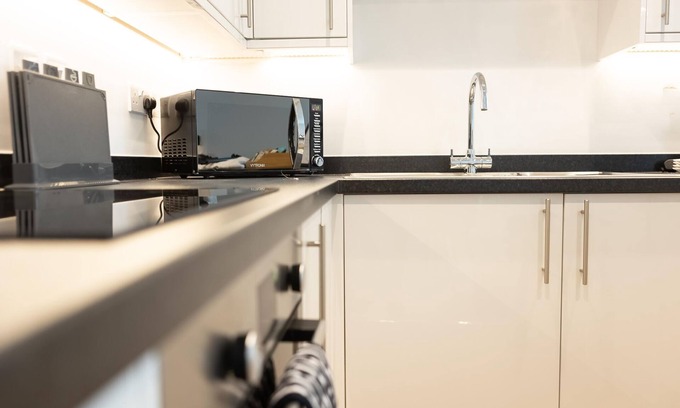 Torquay City Centre Apartment | Harbour 1 Bedroom Retreat, Torquay Near Babbacombe