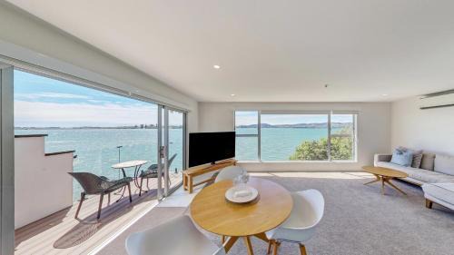 Tauranga Hotel | Harbour View Motel and Waterfront Apartments