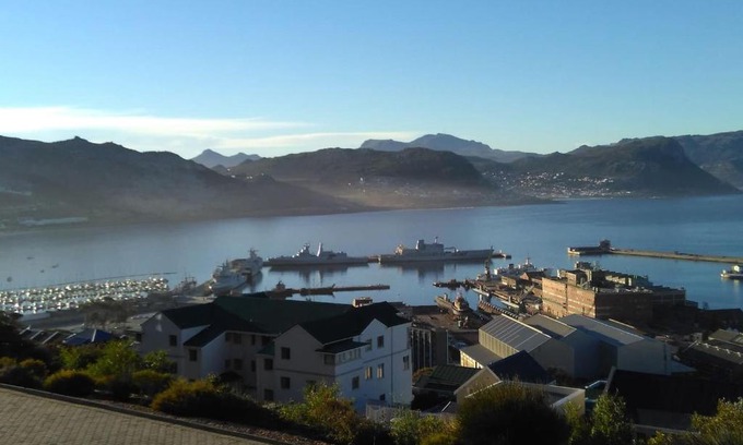 Simon's Town House | Harbour Views