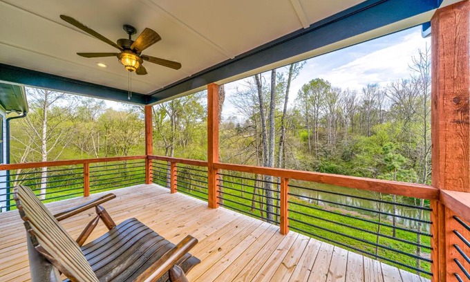 Ellijay House | Hardwood Hideaway