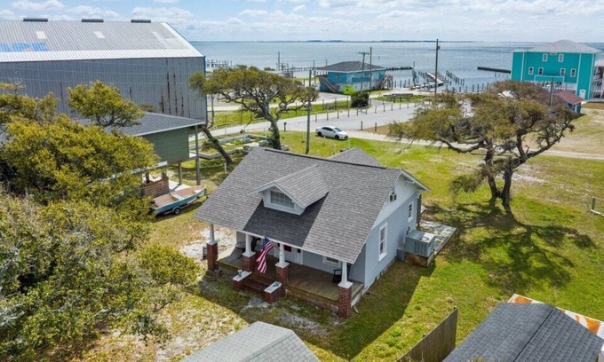 Harkers Island House | Harkers Island Waterview Cottage