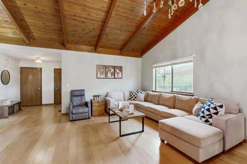 Groveland House | Harmony Haven