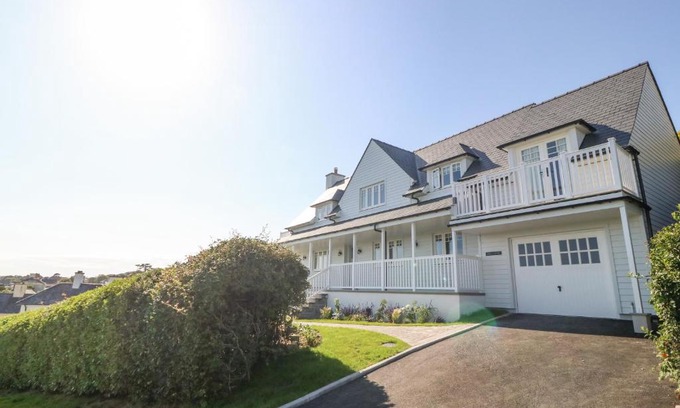 Criccieth House | Haul A Gwynt