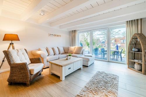 Greetsiel House | Haus am Siel 02, zentral mit eigenem Steg