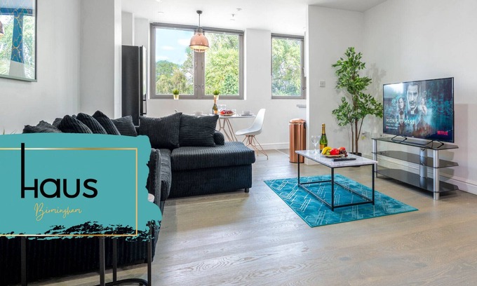 Perry Barr Apartment | Haus Apartments 1 Bed with Parking