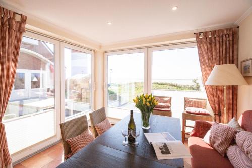 Wittduen Apartment | Haus Kap Hoorn Ferienwohnung Seeblick