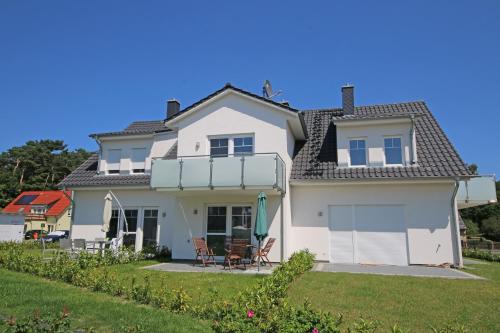 Thiessow Apartment | Haus Möwe Whg 02 mit Balkon & Terrasse