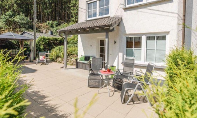 Eslohe Apartment | Haus Salweyblick