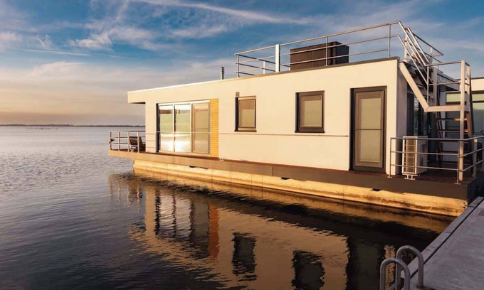 Ribnitz Boat Rental | Hausboot Küstennebel