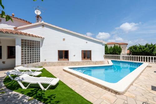 Vandellos i l'Hospitalet de l'Infant Villa | Hauzify I Villa Parc