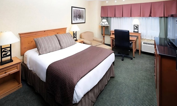 Kalispell Hotel | Have a Tour! Pet-friendly Property, Indoor Pool, Close to Legends Stadium!