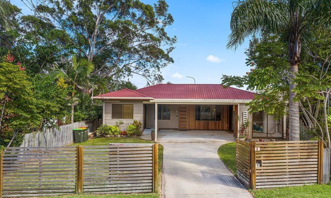 Emerald Beach House | Have the best of both worlds and the entire property to yourself when you book Emerald Hub 1 and 2.