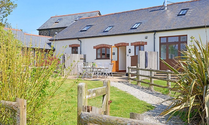 Hartland Cottage | Hawthorn Barn