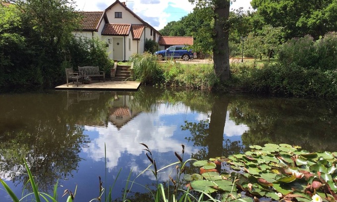 Bressingham Bed & Breakfast | Hazel Barn B&B