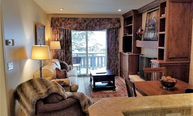 Vail Condo | Heart of Vail Village. 2 Beds 2 Full Baths Parking, Steps to everything.