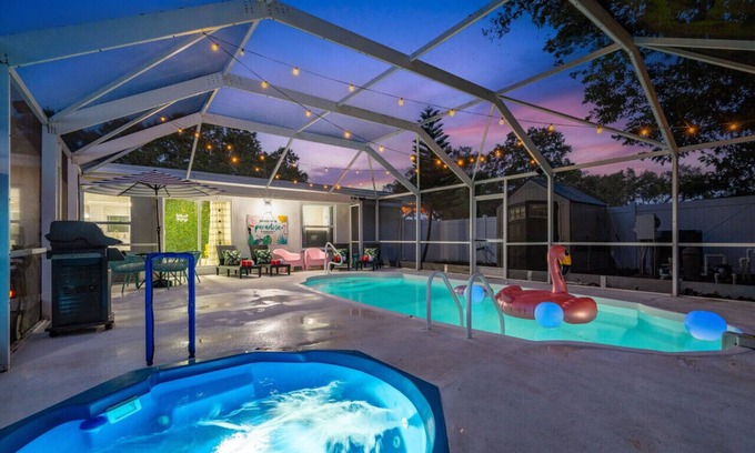 Clearwater House | Heated Pool & Hot Tub Villa w/Games 12min to Beach
