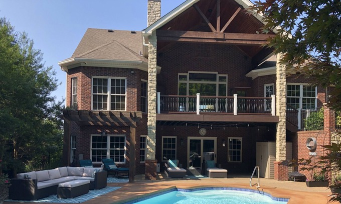 Shakes Run House | Heated pool on private cul-de-sac lot, sleeps 8