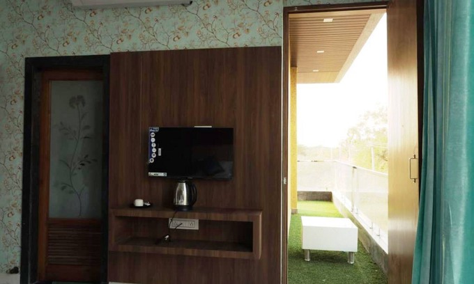 Udaipur Villa | Heaven Pool Villa Udaipur