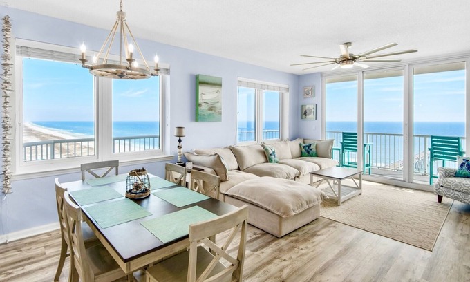 Navarre Beach Condo | Heavenly View: Stunning Luxury Unobstructed GulfFront Wraparound + Beach Service