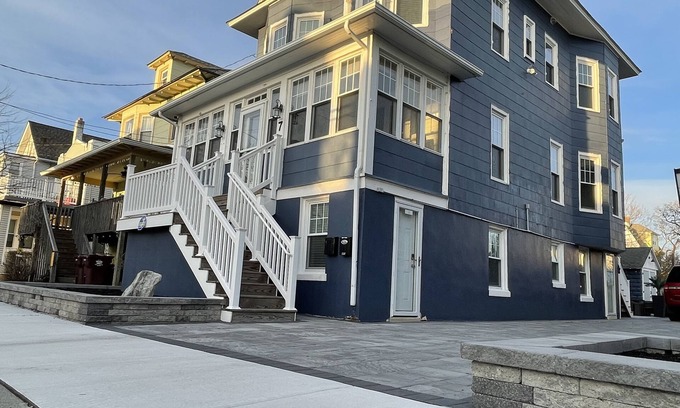 Ventnor City House | Heavily Discounted- summer weeks still available!