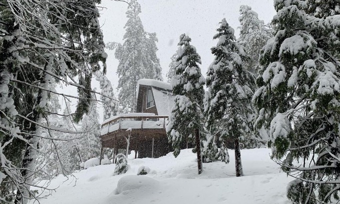 Arnold Ski Chalet | Heckman's Peak/You Deserve some Sierra Snow in Blue Lake Springs!