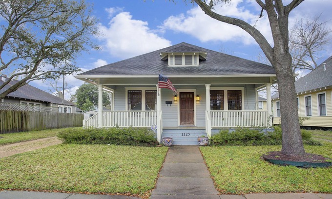 Houston Heights House | Heights VRBO since 2016. Five stars