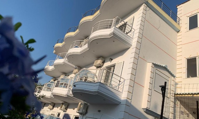Ksamil Hotel | Henardi Apartments
