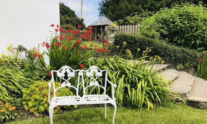Gelligaer House | Hengoed Hideaway - Spacious 3-bed House
