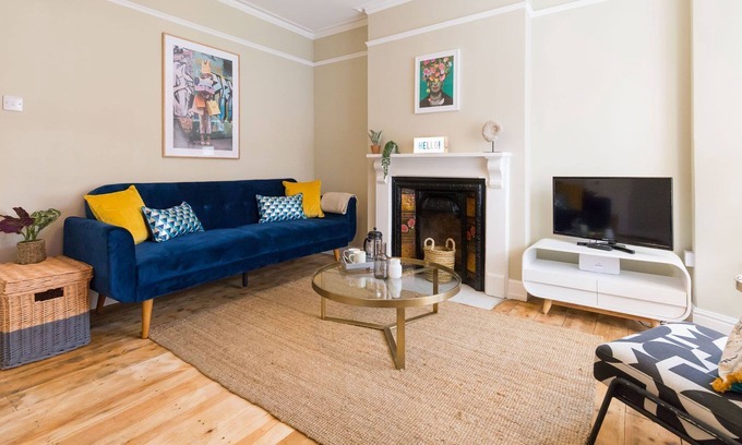 Norwich Cottage | Henrietta House | Walking Distance to Norwich City Centre!