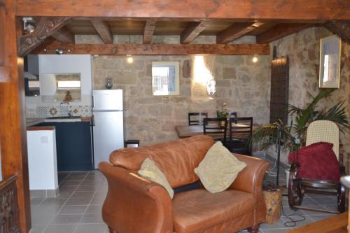 Faycelles Apartment | Henrietta's