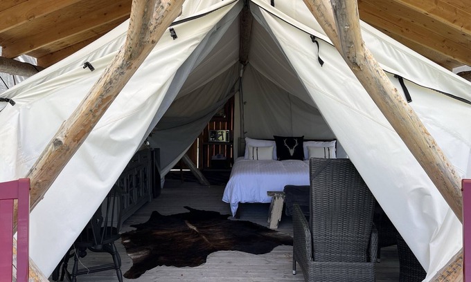 Bozeman Cabin | Heritage Ranch 'Gallatin' Glamping Tent (10)