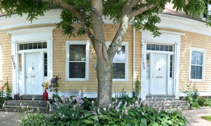 Downtown Halifax Apartment | Heritage Townhouse in Downtown Halifax