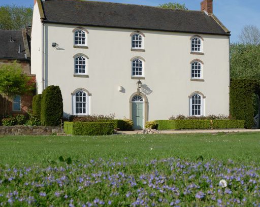 Hulland Ward House | Heron House - A grand farmhouse in the Peak District