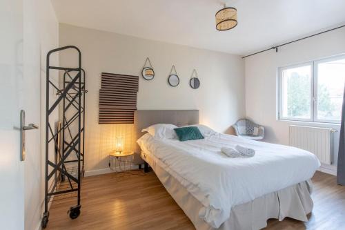 Longeville-les-Metz Apartment | Hexagone Wifi Un Séjour à Part