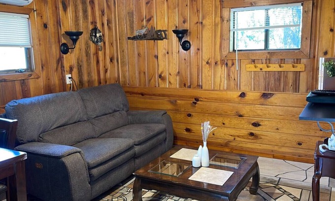 Pinetop-Lakeside Cabin | HHR Cabin #7 Cabin in the Woods