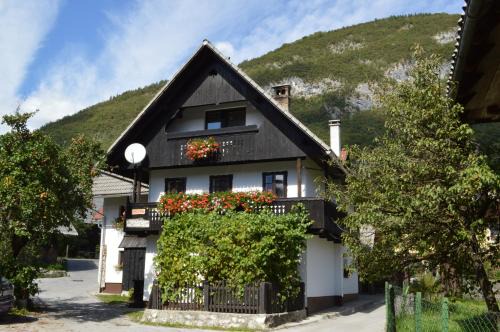 Studor Bed & Breakfast | Hiša Planšar Bohinj accommodations