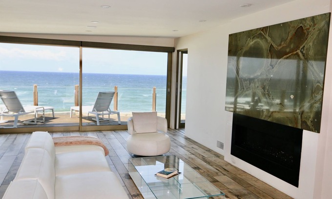 Olde Solana Beach House | Hi-Tech Hideaway ~ Oceanfront & Modern!