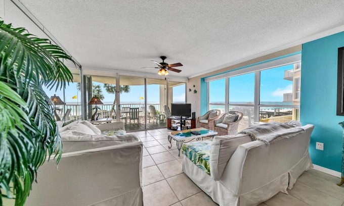 Miramar Beach House | Hidden Dunes Gulfside 206 - Beachfront with Panoramic Views 3BR Hidden Dunes Gulfside 206