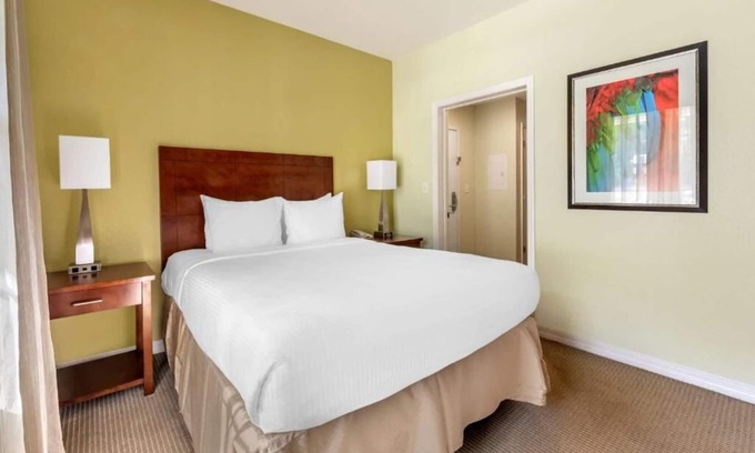 West Kissimmee Hotel | Hidden Gem in Celebration! Full Kitchen, Outdoor Pool, Free Shuttle!