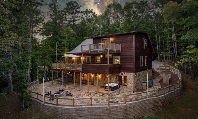 Mineral Bluff Cabin | Hidden Gem | Mineral Bluff, Ga