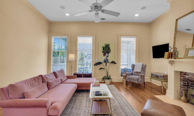 Savannah Victorian District Condo | Hidden Gem w/Incredible Outdoor Living + Steps to Forsyth by Lucky Savannah