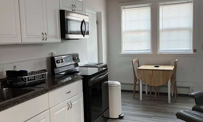 Hampton Bays Cottage | Hidden Hideaway - Close to All