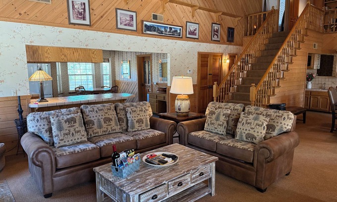 Oakhurst Other | Hidden Serenity Ranch stretches over 25 whisper-quiet acres in Oakhurst.