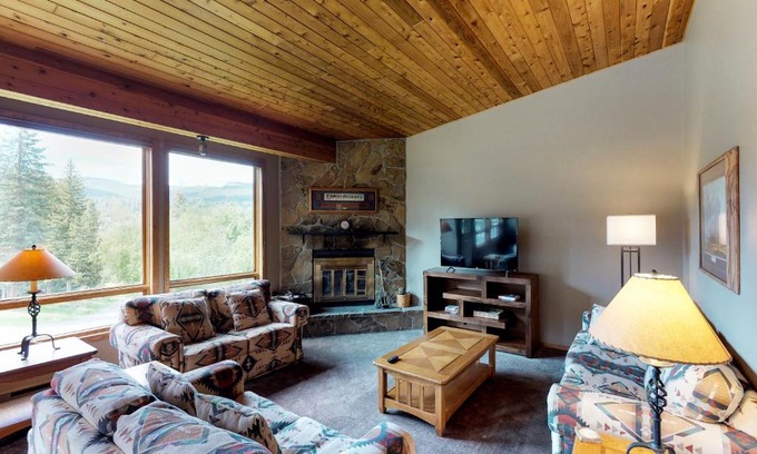 Big Sky House | Hidden Village 700
