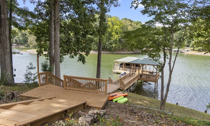 Lake Norman of Catawba House | Hideaway Hill - Lakefront Relaxation with Great Amenities